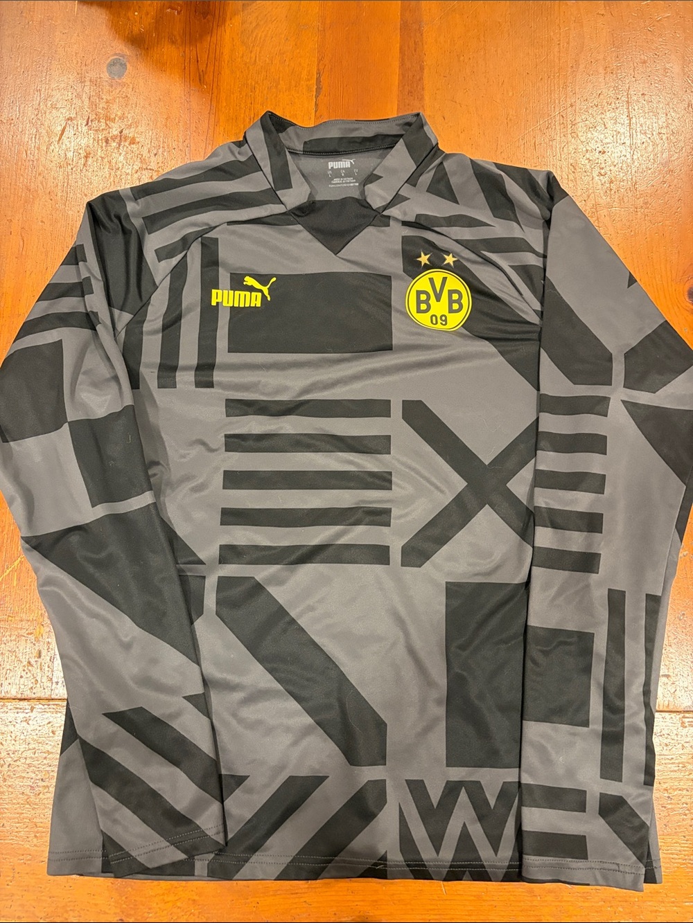Puma Gray & Black Borussia Dortmund Long-Sleeve Jersey with Yellow Crest